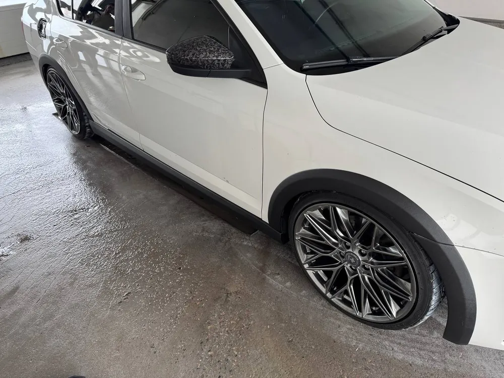 Накладки на арки Skoda Octavia A7 SocPack шагрень (CT-SKА7-W01)