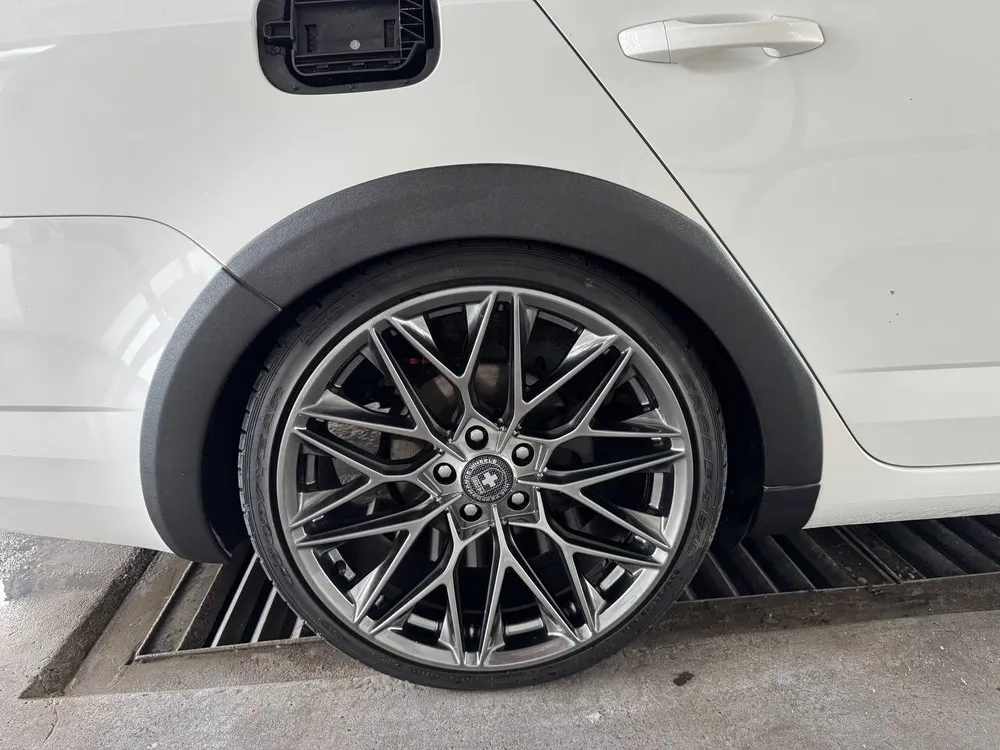 Накладки на арки Skoda Octavia A7 SocPack шагрень (CT-SKА7-W01)