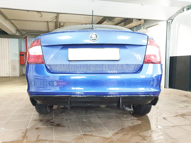 Задняя накладка Skoda Rapid CSR Style диффузор (CT-RAP-B02)