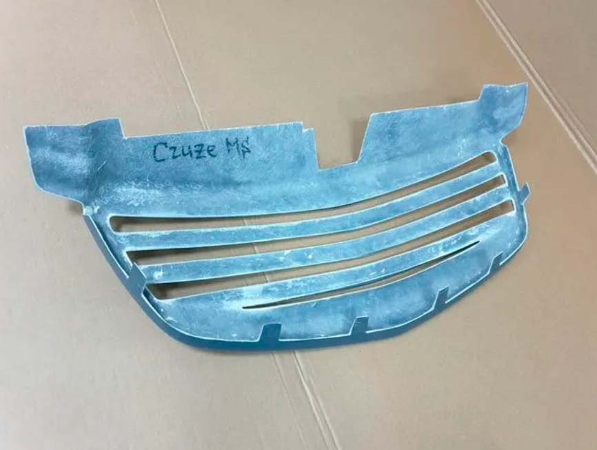 Решетка радиатора Chevrolet Cruze дорестайлинг Mercedes Style (CT-CHCR-G01)