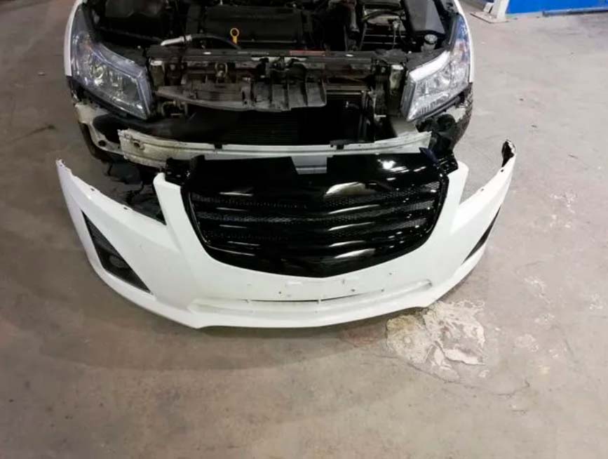 Решетка радиатора Chevrolet Cruze дорестайлинг Mercedes Style (CT-CHCR-G01)
