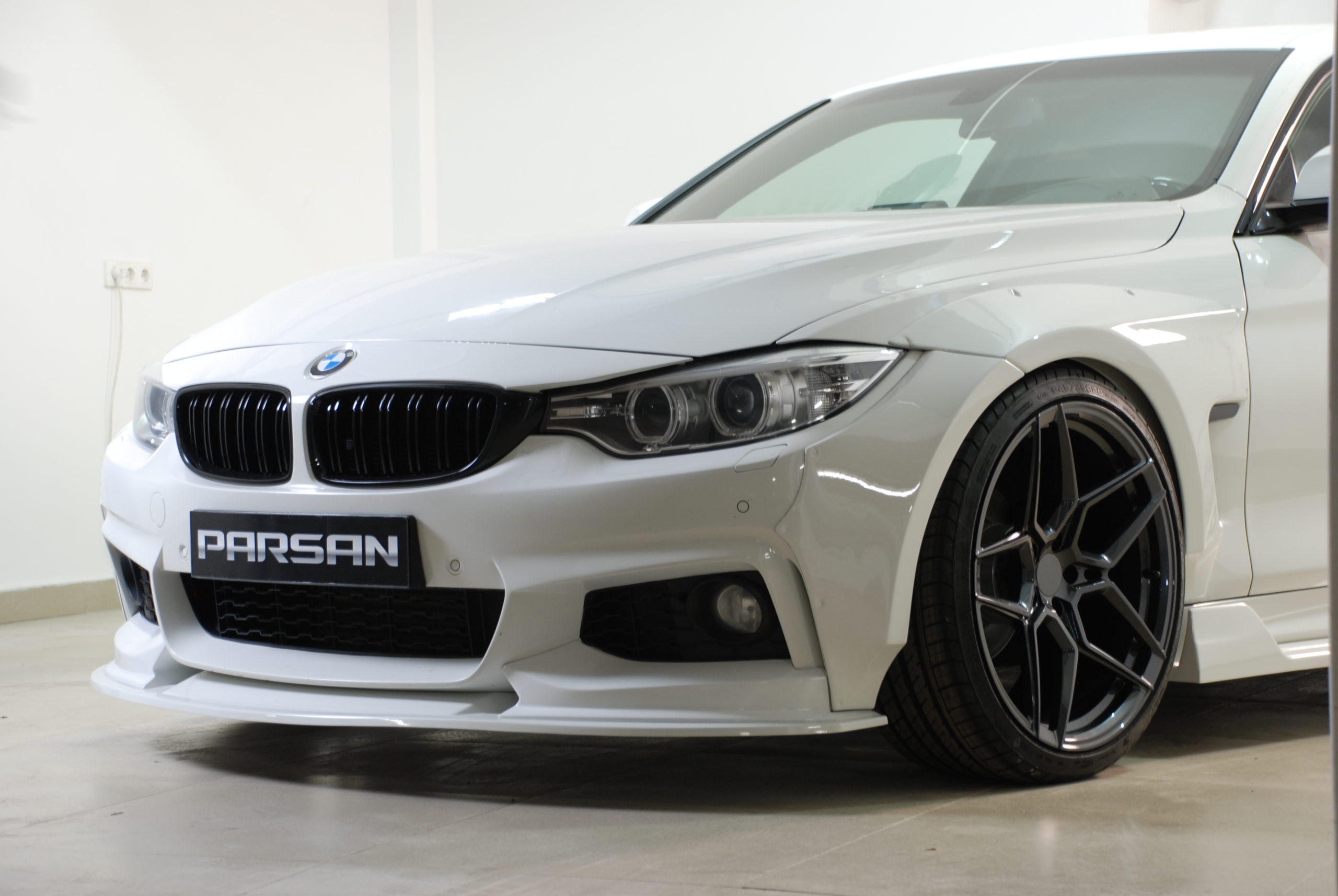 Сплиттер BMW 4-Series F32 M-Sport PARSAN (PT-F32-FS01)