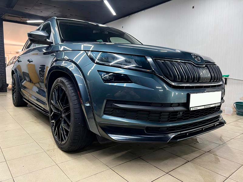 Накладка на передний бампера Skoda Kodiaq PARSAN (PT-SKKQ-FL01)