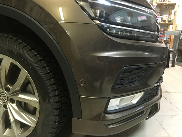 Накладка Parsan на передний бампер для Volkswagen Tiguan MK2 (PA-VWTII-PN01)