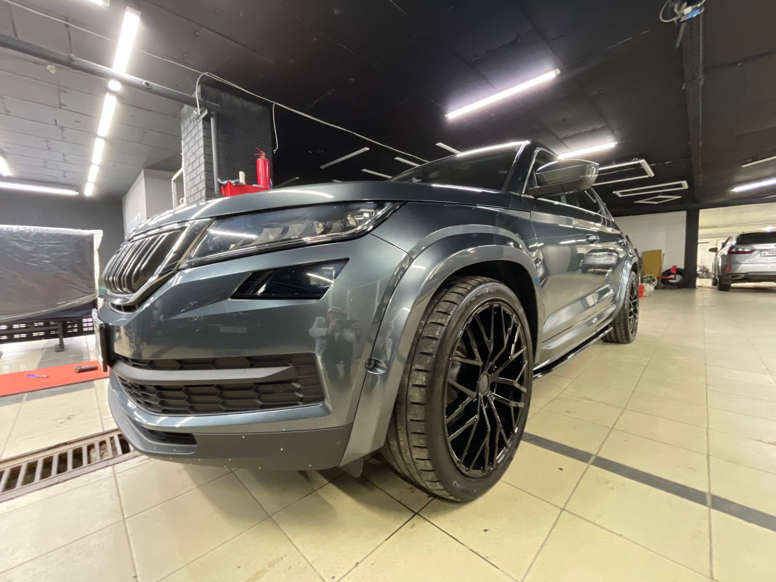 Накладки под пороги Skoda Kodiaq PARSAN (PT-SKKQ-SS01)