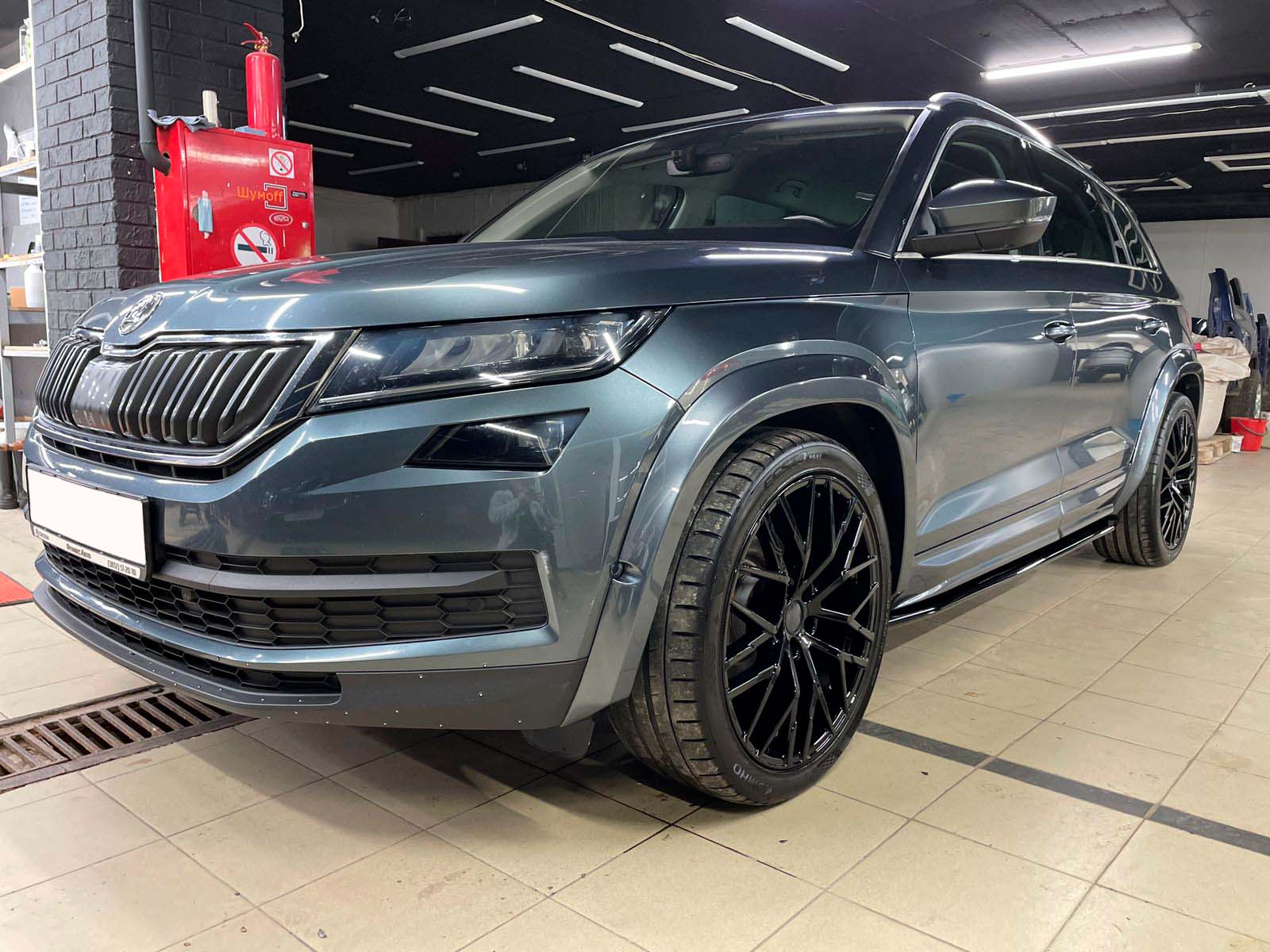 Накладки под пороги Skoda Kodiaq PARSAN (PT-SKKQ-SS01)