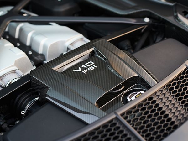 Карбоновые накладки моторного отсека для AUDI R8 4S (PA-VWTIIR-SP01)