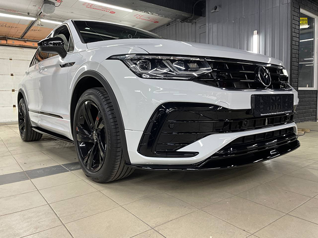 Пороги Parsan для Volkswagen Tiguan MK2 R-line V2 (PT-VWTG-SS03)